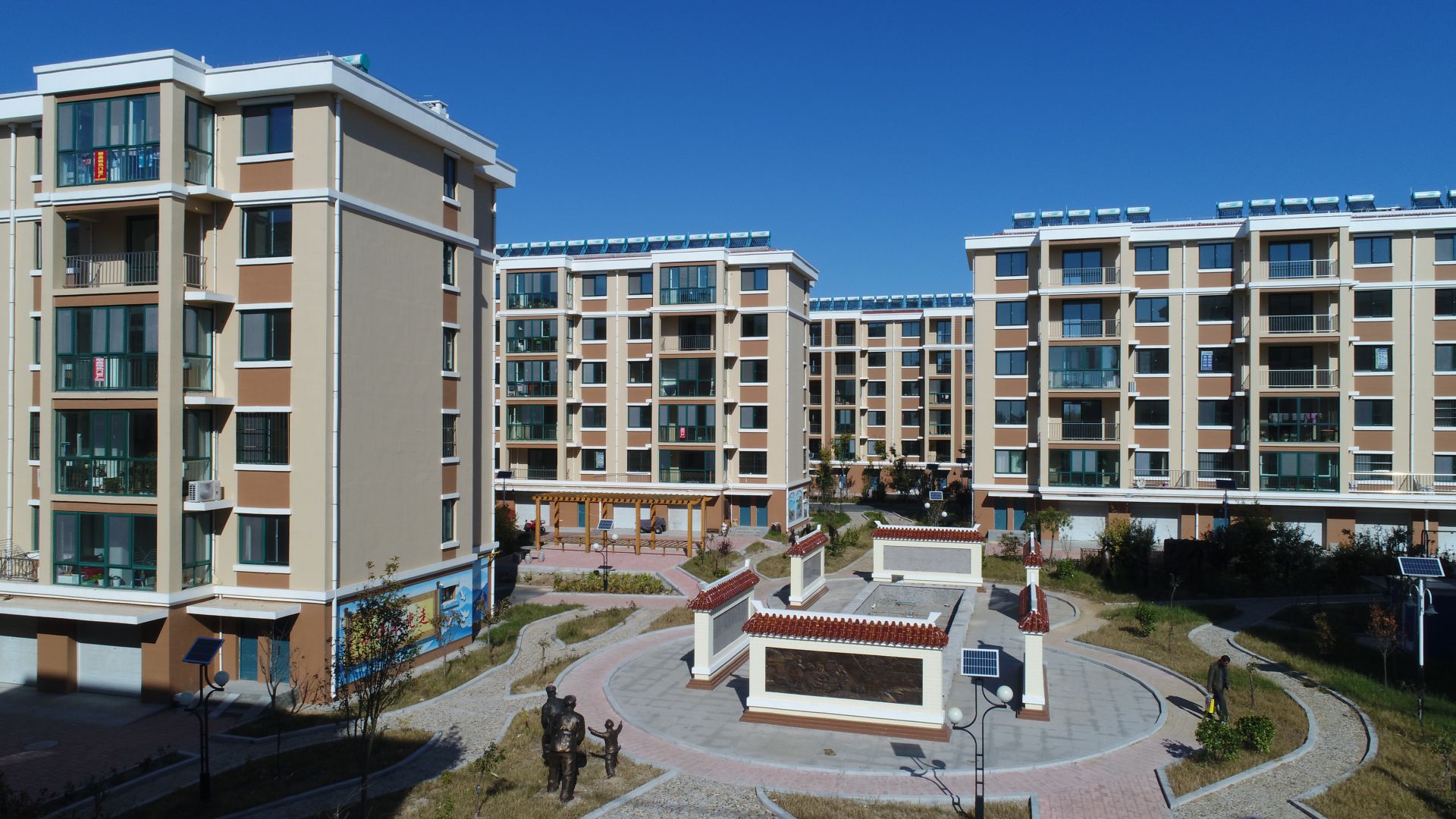 开云在线莱西平度公司河头店镇龙泉湖社区项目实景图02_compressed